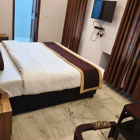 Hotel Anand Inn-Top Family Hotels Business Hotels Best Couple Friendly Hotel In Lucknow Exterior photo